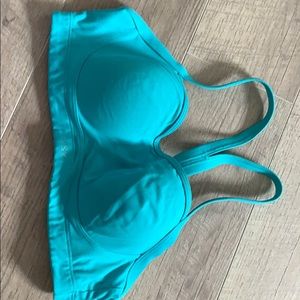 Excellent condition underwire VSX sports bra